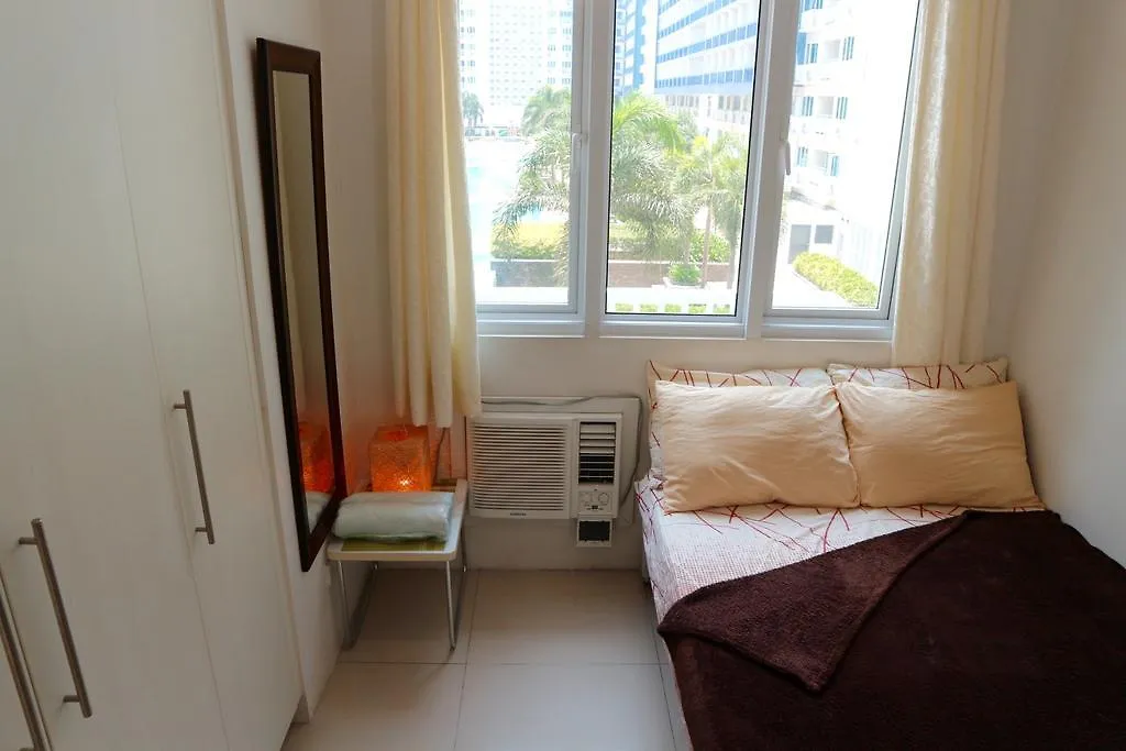 Condodeal At Sea Residences Manila Apartment